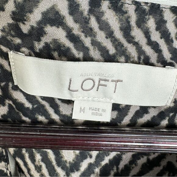 Ann Taylor Loft Printed Pullover Blouse Cream Black Medium Long Sleeve - Picture 9 of 12